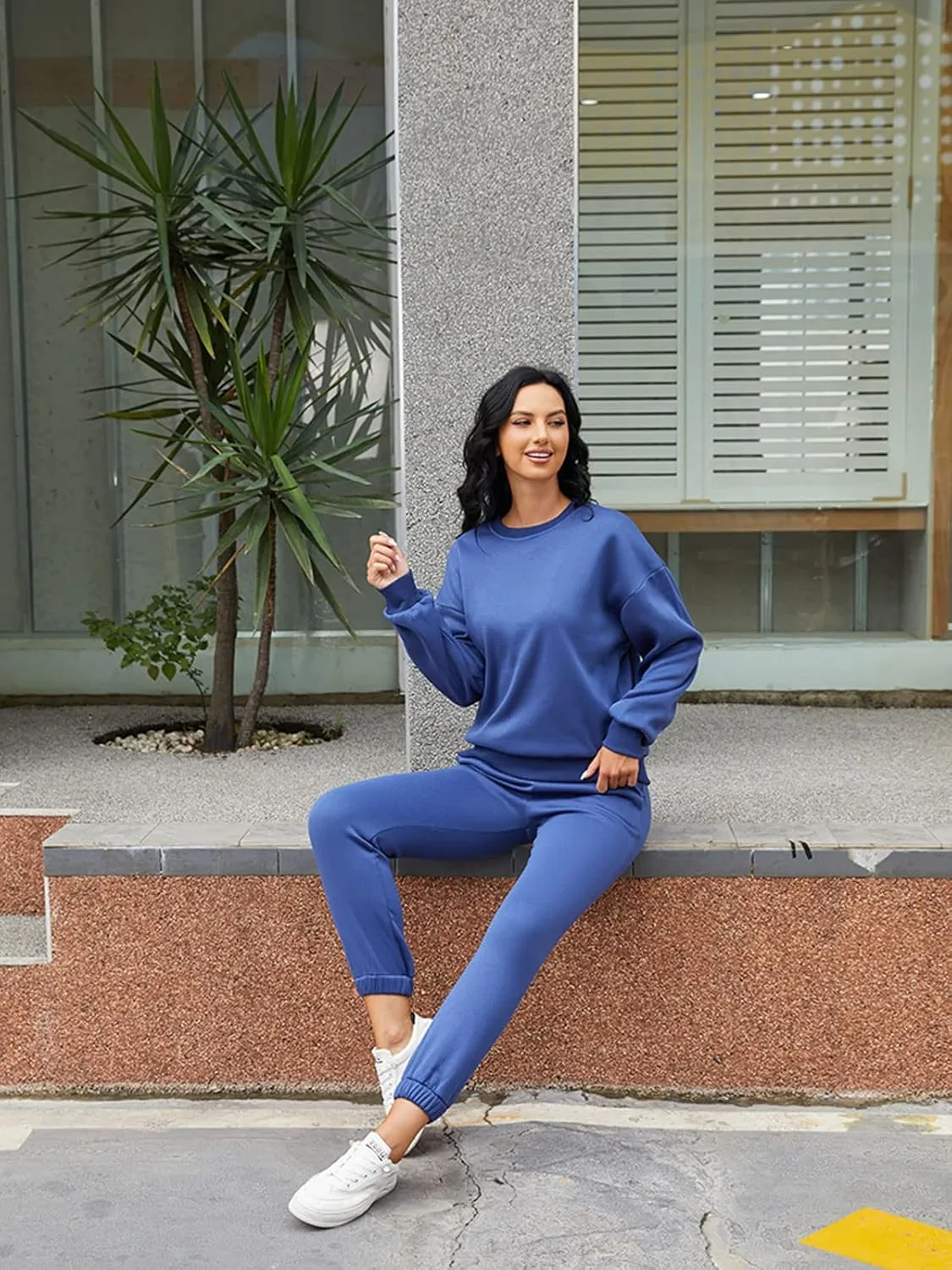 Alunzoem Jogger Sets for Women 2 Piece Sweatsuit Outfits Long Sleeve Pullover Sweatshirt Pants Set Tracksuit